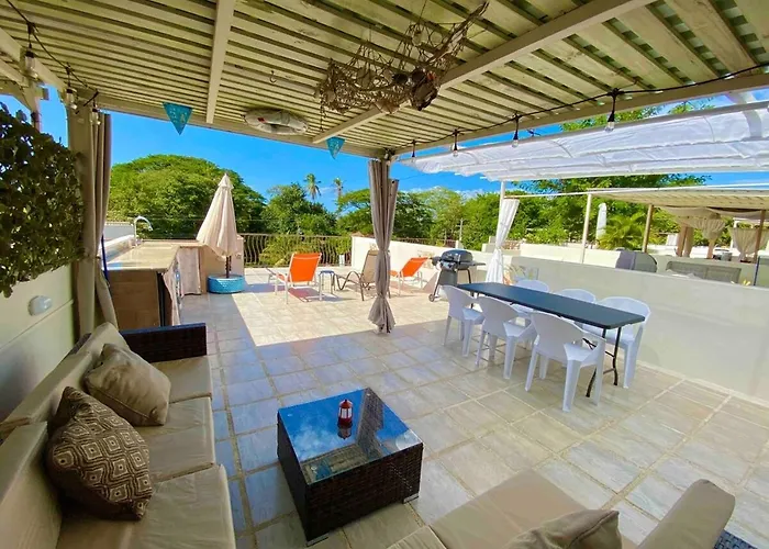 Sun And Waves Getaway Apartment Coco