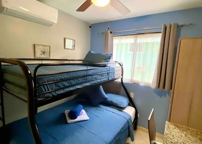 Sun And Waves Getaway Apartment