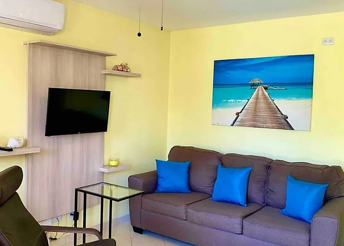 Sun And Waves Getaway Apartment *